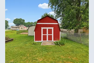 6069 Peach Street NE, Louisville, OH 44641 - Photo 47