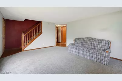 6069 Peach Street NE, Louisville, OH 44641 - Photo 9