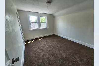 12905 Watterson Avenue, Loveland, OH 44105 - Photo 5