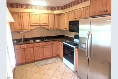 5779 Greer Road SE, Uhrichsville, OH 44683 - Photo 5