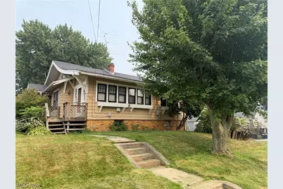 224 Westland Avenue SW, Massillon, OH 44646 - Photo 1