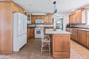 66 Laurelwood Pl, Weirton, WV 26062 - Photo 9