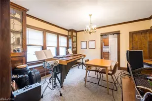 12905 Arliss Dr, Oakwood, OH 44107 - Photo 17