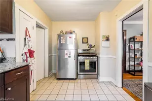 12905 Arliss Dr, Oakwood, OH 44107 - Photo 9