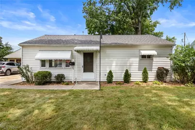 2905 Riverview Lane, Lorain, OH 44055 - Photo 1