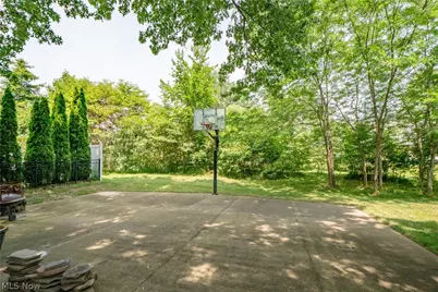 6215 Bayside Street NW, Canton, OH 44718 - Photo 43