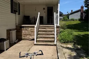 327 Cayuga Ave NW, Canton, OH 44708 - Photo 3