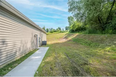 135 Hillside Drive, East Palestine, OH 44413 - Photo 13