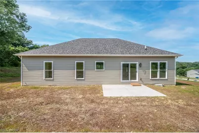 135 Hillside Drive, East Palestine, OH 44413 - Photo 9