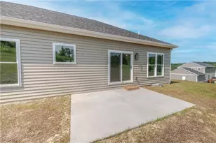 135 Hillside Dr, East Palestine, OH 44413 - Photo 11