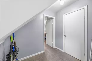 6740 Baxter Ave, Loveland, OH 44105 - Photo 7