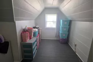 13445 Wainstead Ave, Loveland, OH 44111 - Photo 9