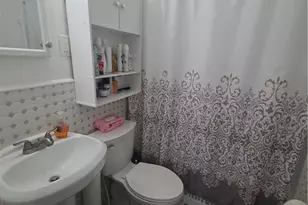 13445 Wainstead Ave, Loveland, OH 44111 - Photo 15