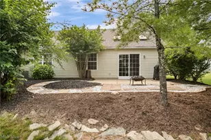 2823 Stratford Cir, Green, OH 44312 - Photo 27