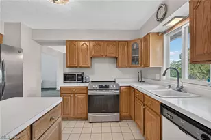 7171 Rustic Oval, Green Hills, OH 44131 - Photo 11