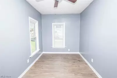 2391 27th Street SW, Akron, OH 44314 - Photo 11