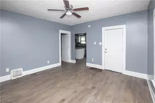 2391 27th St SW, Akron, OH 44314 - Photo 5