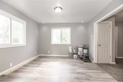 13814 Durkee Avenue, Loveland, OH 44105 - Photo 7