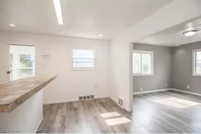 13814 Durkee Avenue, Loveland, OH 44105 - Photo 11