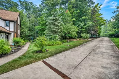 9715 Knightsbridge Lane, Concord Twp, OH 44060 - Photo 35