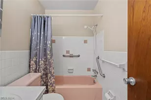 3064 Kent Rd, Stow, OH 44224 - Photo 29