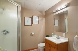 835 Johnny K Blvd, Hubbard, OH 44425 - Photo 13