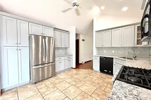 7673 Buchanan Dr, Youngstown, OH 44512 - Photo 7