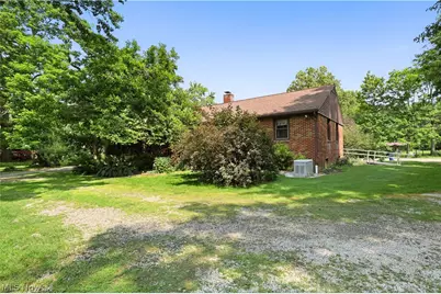 12890 Edison Street NE, Alliance, OH 44601 - Photo 37