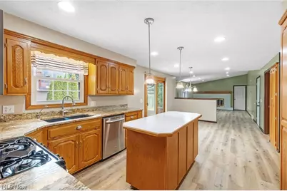 7351 Ashburton Circle NW, North Canton, OH 44720 - Photo 11