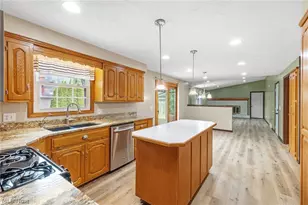 7351 Ashburton Cir NW, North Canton, OH 44720 - Photo 11