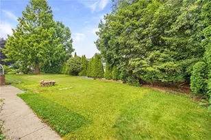 7351 Ashburton Cir NW, North Canton, OH 44720 - Photo 29