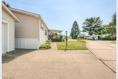 356 Golfway Drive, Painesville, OH 44077 - Photo 3
