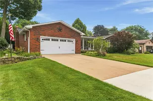 5308 Lindenwood St, Louisville, OH 44641 - Photo 3