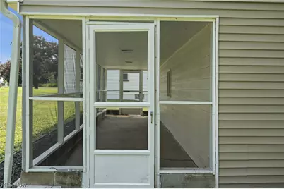 734 Pasadena Avenue, Youngstown, OH 44502 - Photo 39