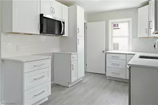 734 Pasadena Ave, Youngstown, OH 44502 - Photo 9