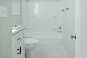 734 Pasadena Ave, Youngstown, OH 44502 - Photo 11