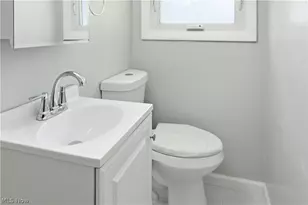734 Pasadena Ave, Youngstown, OH 44502 - Photo 23