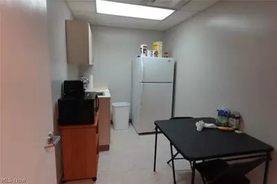 3870 Central Avenue, Shadyside, OH 43947 - Photo 9