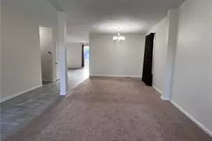 10422 Florida St, Aurora, OH 44202 - Photo 3