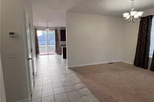10422 Florida St, Aurora, OH 44202 - Photo 5