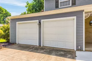 850 Berkshire Dr, Macedonia, OH 44056 - Photo 5