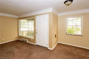 16906 Holly Hill Dr, Loveland, OH 44128 - Photo 7