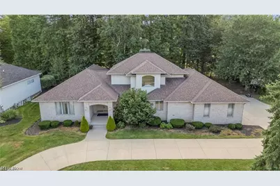 416 Castle Pines Drive, Akron, OH 44333 - Photo 1