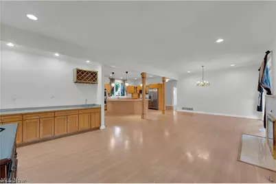 416 Castle Pines Drive, Akron, OH 44333 - Photo 13