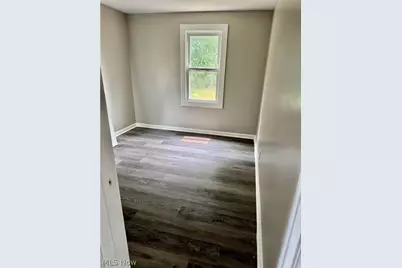 2322 21st Street NE, Canton, OH 44705 - Photo 9
