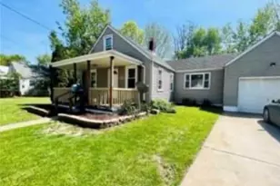2322 21st St NE, Canton, OH 44705 - Photo 3