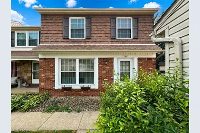 536 Austin Drive #F, Barberton, OH 44203 - Photo 1