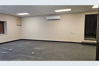 2055 S Main Street, Akron, OH 44301 - Photo 21