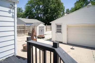 1853 Evergreen Avenue, Akron, OH 44301 - Photo 25