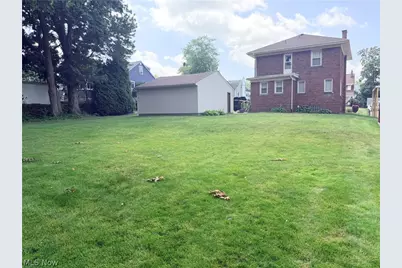 244 Ertle Avenue NE, Massillon, OH 44646 - Photo 9